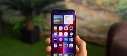 掌握iPhone13的多种截图方法，轻松捕捉精彩瞬间（便捷的截图技巧让你更好地使用iPhone13的强大功能）